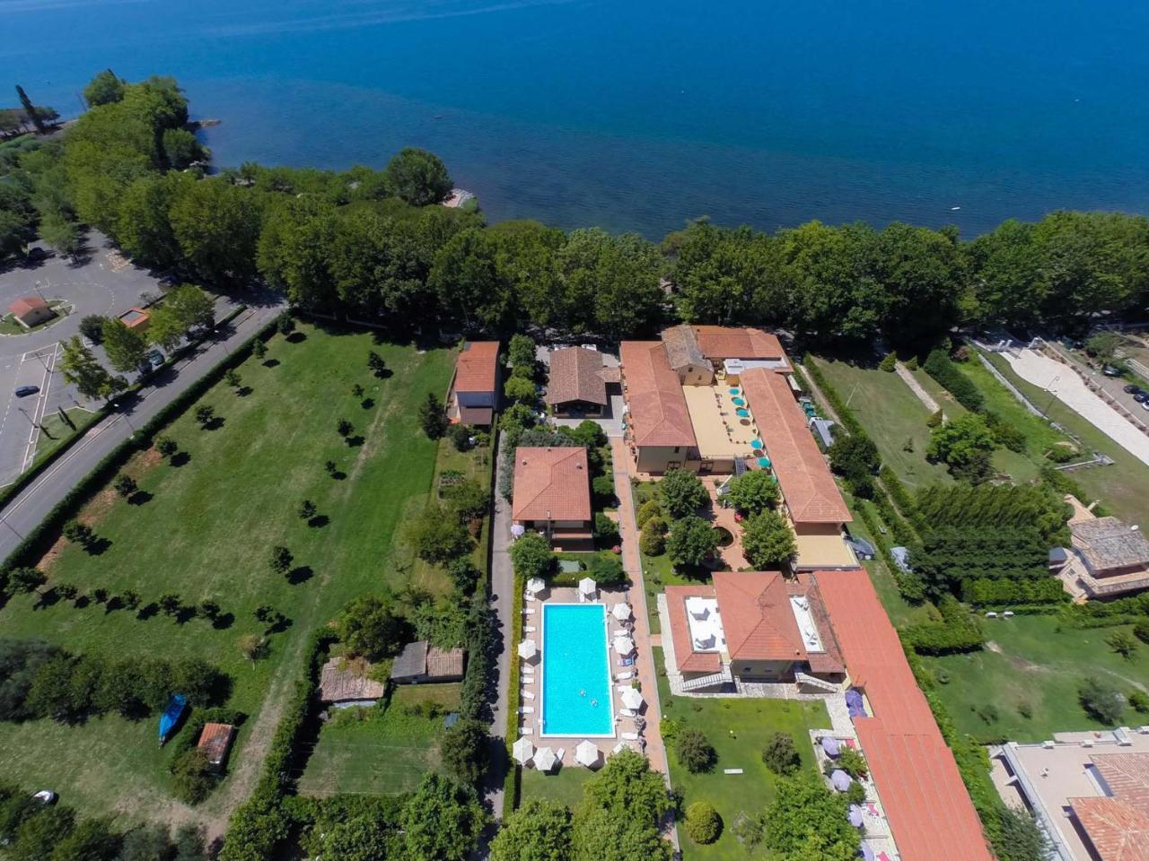 Loriana Park Hotel Sul Lago Bolsena Esterno foto